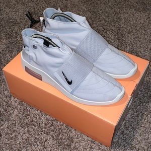 FEAR OF GOD x NIKE MOC